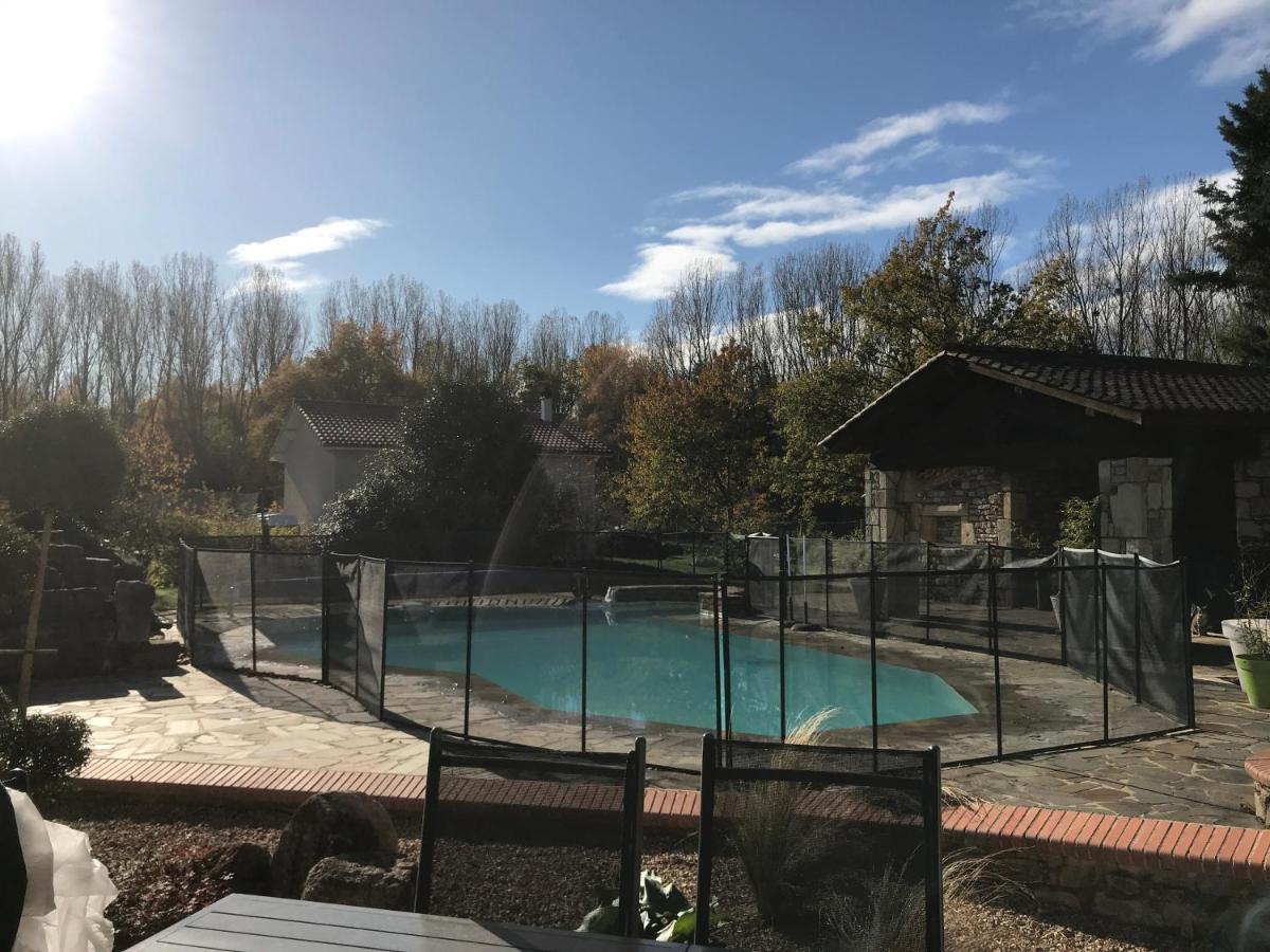 Hotel Les Genets Orleat Esterno foto