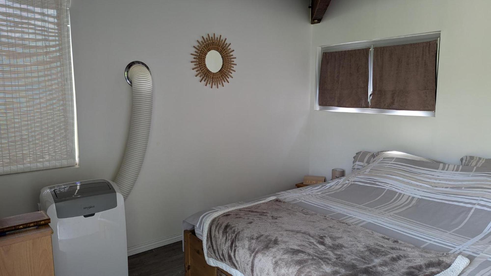 Hotel Les Genets Orleat Esterno foto